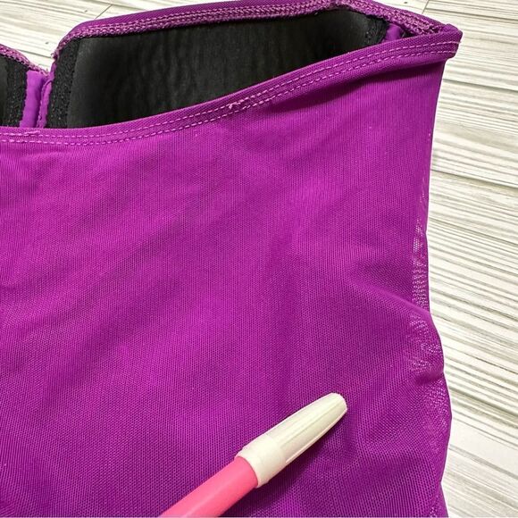 LAUREN RALPH LAUREN RUCHED HALTER LACE UP SLIMMING PURPLE ONE PIECE SWIMSUIT 6 - Picture 10 of 13